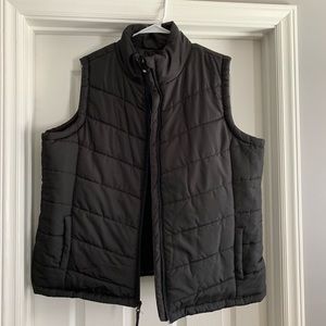 Black puffer vest